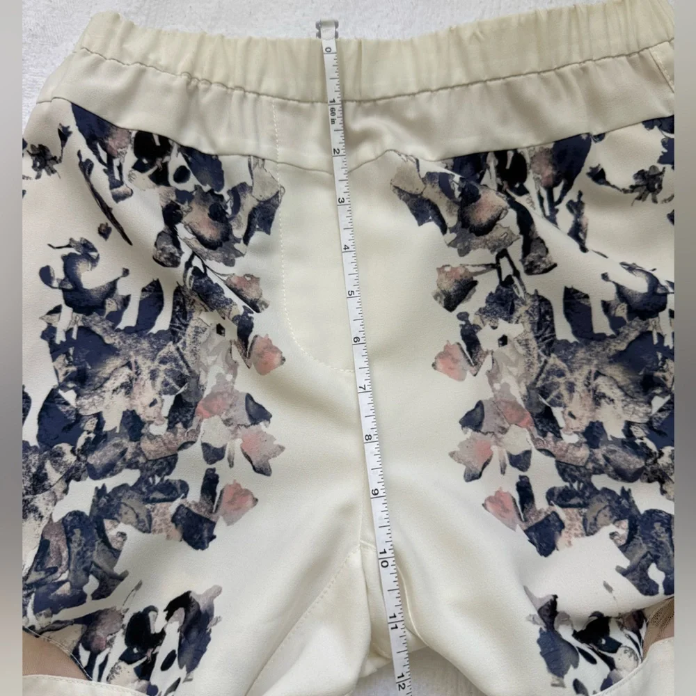 BCBGMAXAZRIA RUNWAY THE
GABRIEL PANTS
Size XXSmall - Picture 14 of 15